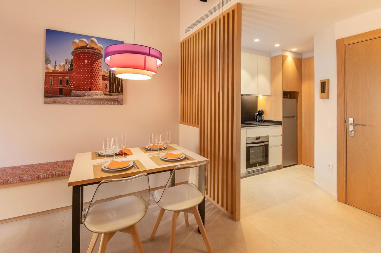 C&C Apartments 피게레스 외부 사진