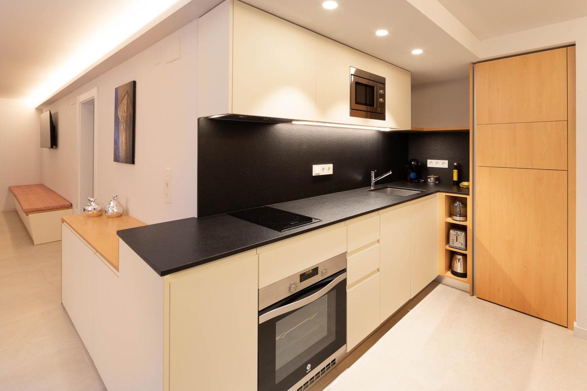 C&C Apartments 피게레스 외부 사진